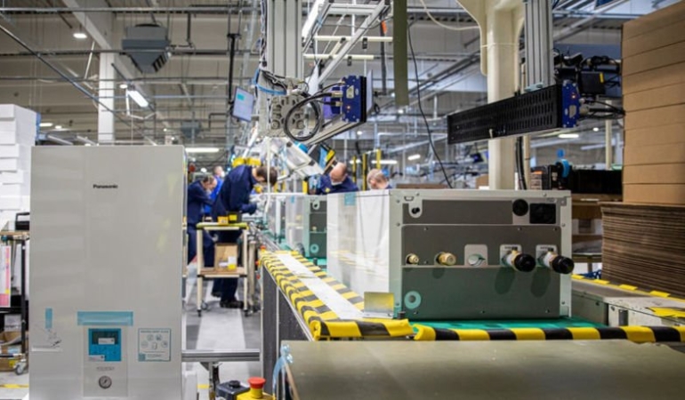 Euro Bölgesi’nde sanayi üretimi Şubat’ta varsayımları aştı