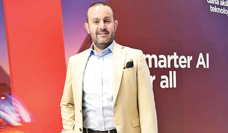 Saniyede 4 aygıt satan Lenovo, yatırım için görüşmeler yapıyor