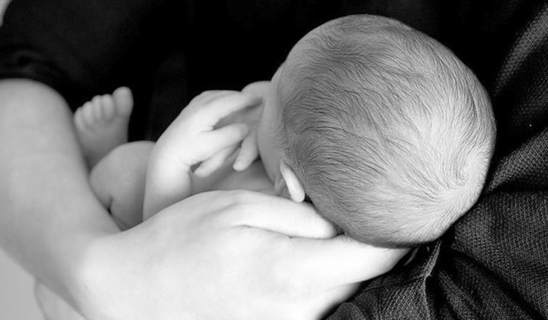 Anne babalar dikkat! Annelik Seyahati uygulaması geliyor