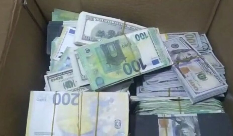 Döviz kazandırdı, borsa kaybettirdi