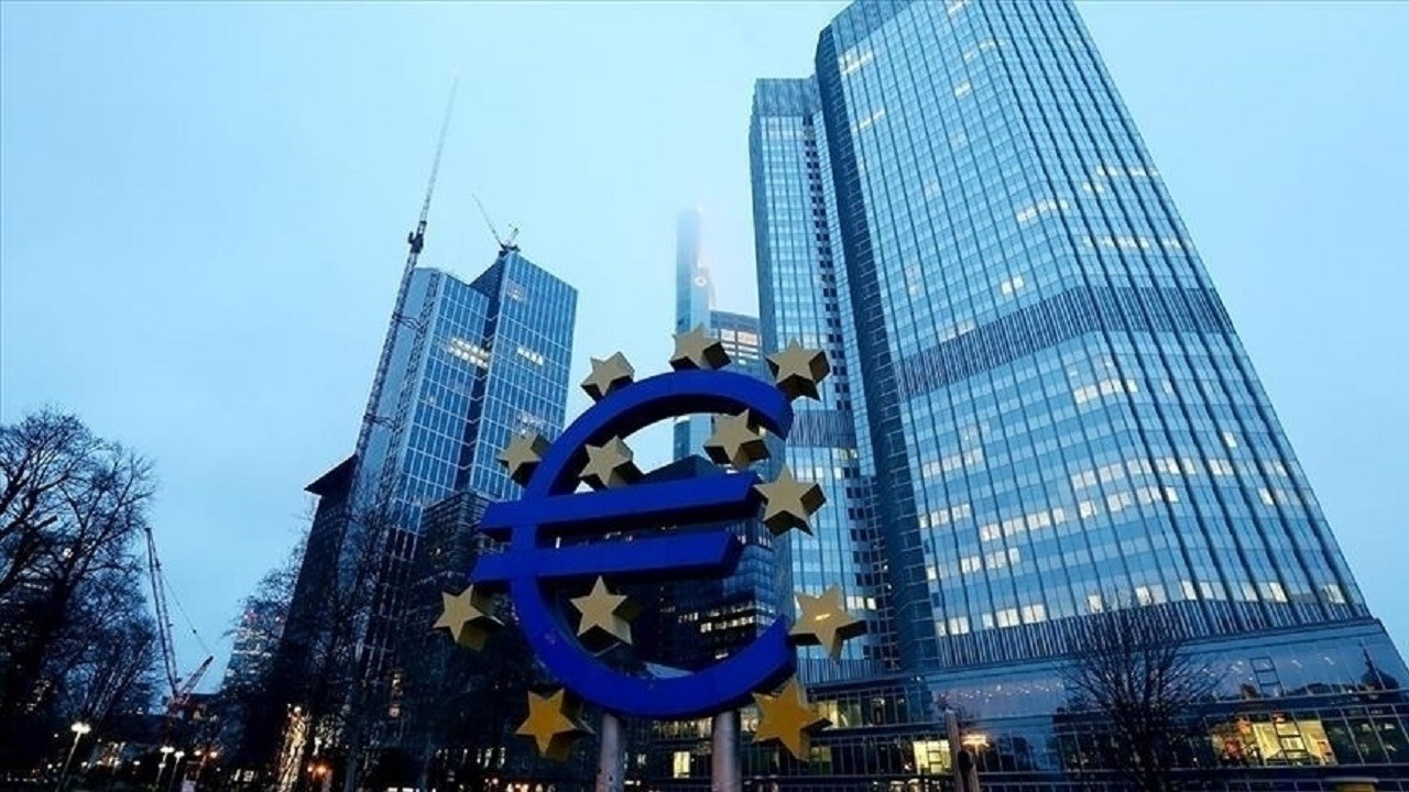 euro-bolgesinde-issizlik-martta-degismedi-w1TMmueG.jpg
