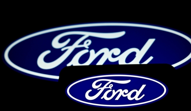 Ford tarife meçhullüğü nedeniyle mali varsayımlarını askıya aldı