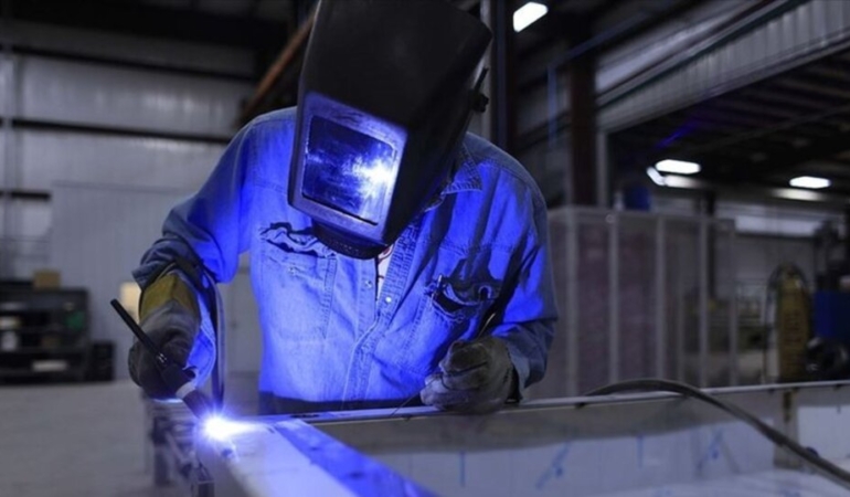 İmalatta kesintisiz yavaşlama 13. aya ulaştı