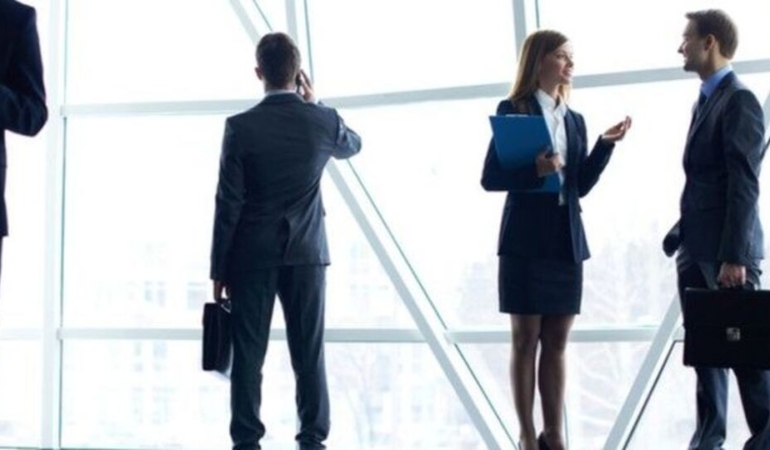 Nitelikli işgücü hibrit çalışan şirketlere kayıyor