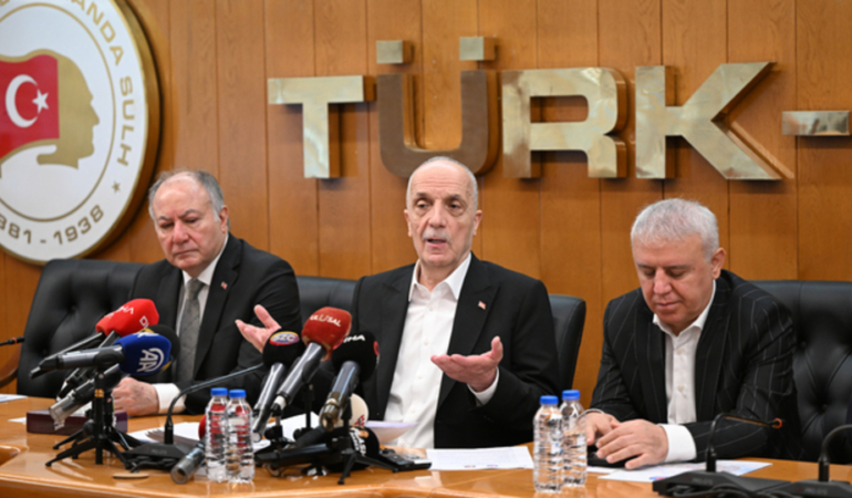Türk-İş: Kamuda iki aydır patrondan teklif gelmedi