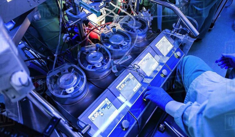 TÜSEB ve ASELSAN iş birliği ile geliştirilen kalp-akciğer makinesi tanıtıldı