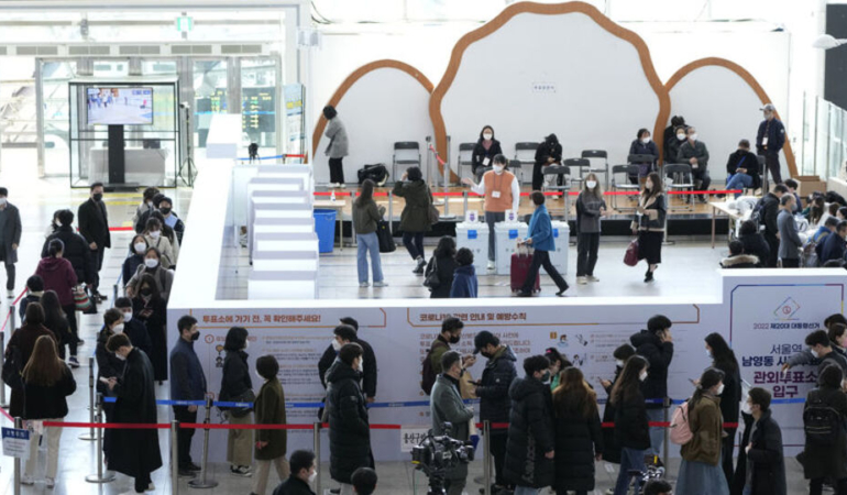 Güney Kore sandık başında