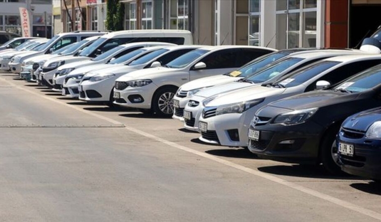 İkinci el araba satışında 6 ay-6 bin kilometre kısıtlaması uzatıldı