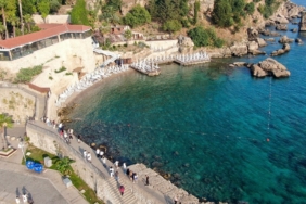 mermerli-plaji-tartismasi-suruyor-antalya-valiliginden-aciklama-geldi-M7gDTJ6N.jpg