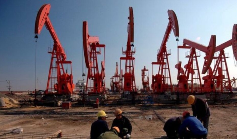 Petrol ABD stok dataları ve ateşkes telaşlarıyla yükselişte