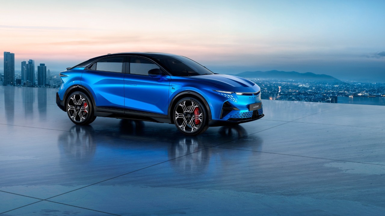 porsche-macana-rakip-alpine-a390-yollara-cikmaya-hazirlaniyor-hHTGm3PN.jpg