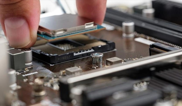 Qualcomm, İngiliz Alphawave’i 2,4 milyar dolara satın alıyor