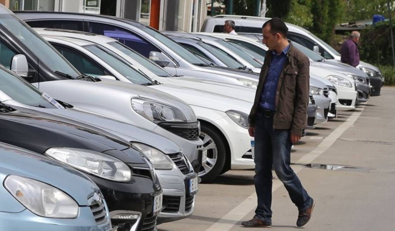 sahibinden.com: Araba gerçek fiyatlarındaki yıllık negatif değişim sürüyor
