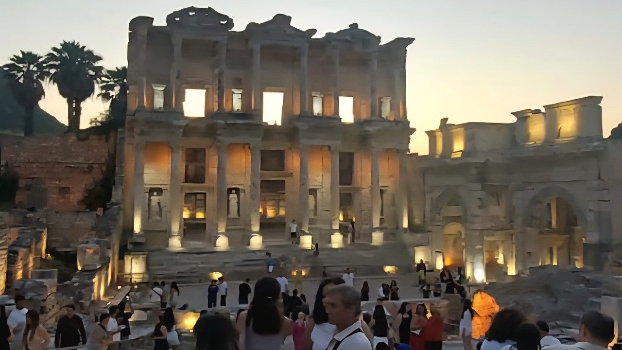 tatilcilerin-bayram-tercihi-kulturel-seyahat-oldu-BswVztR1.jpg