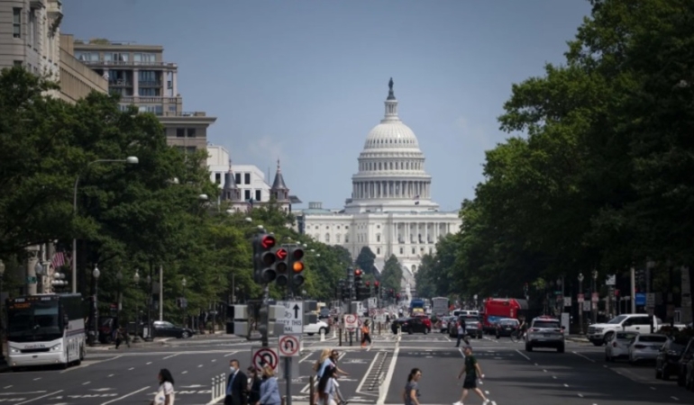 ABD Yüksek Mahkemesi, Trump’ın federal iş gücünü azaltma planının önünü açtı