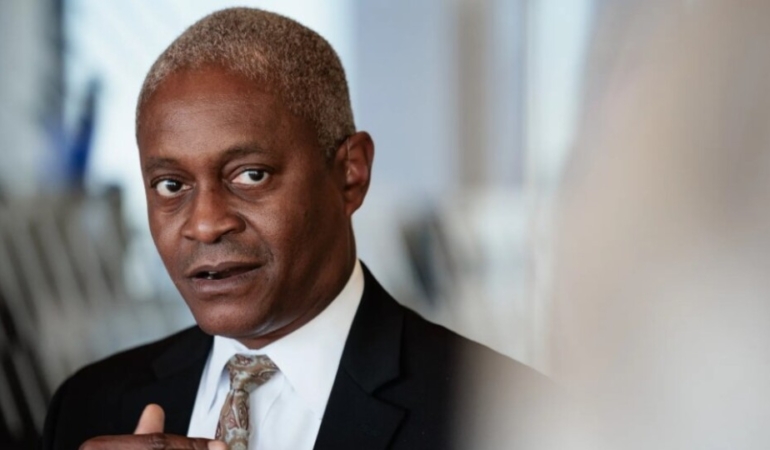 Atlanta Fed Başkanı Bostic’ten ‘bekle-gör’ mesajı