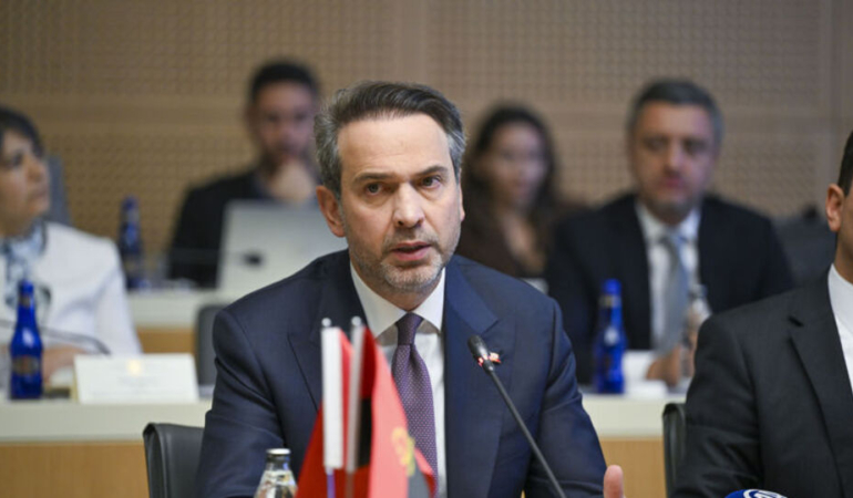 Bayraktar: Yakında Suriye’ye gaz tedarik edeceğiz