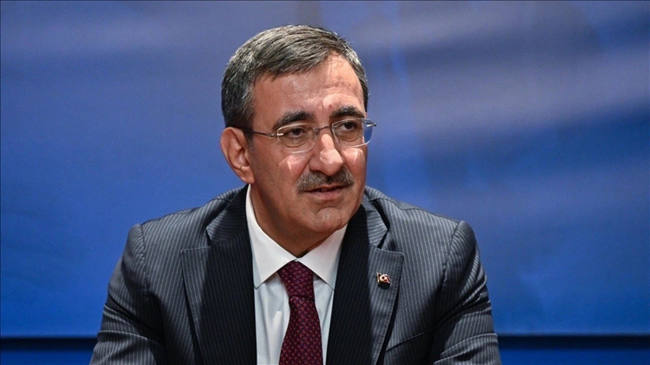 cumhurbaskani-yardimcisi-yilmaz-enflasyonla-gayret-surerken-ihracat-dayanagi-devam-edecek-D3fjThMd.jpg