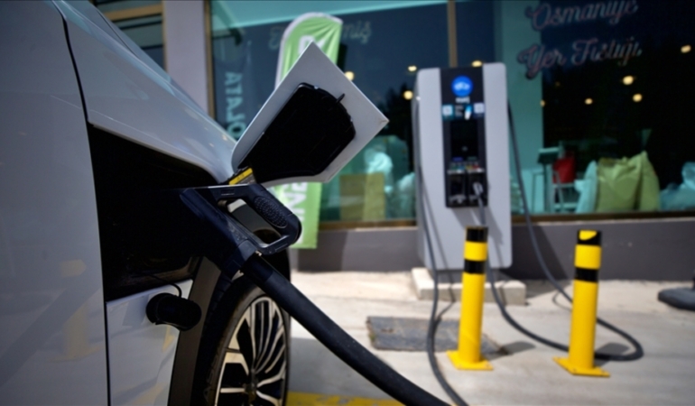 Elektrikli araç şarj soket sayısında artış
