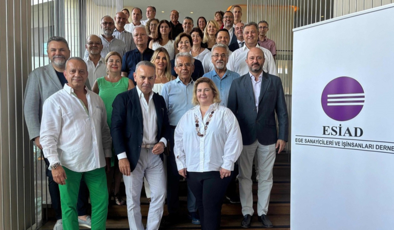 ESİAD gelecek için vizyon çiziyor