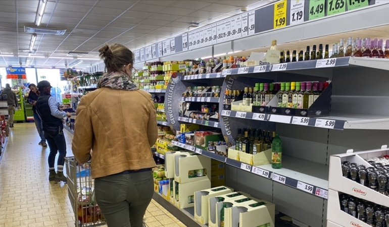 Euro Bölgesi’nde enflasyon beklentilere parelel