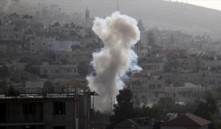 İsrail, Şam’a saldırdı