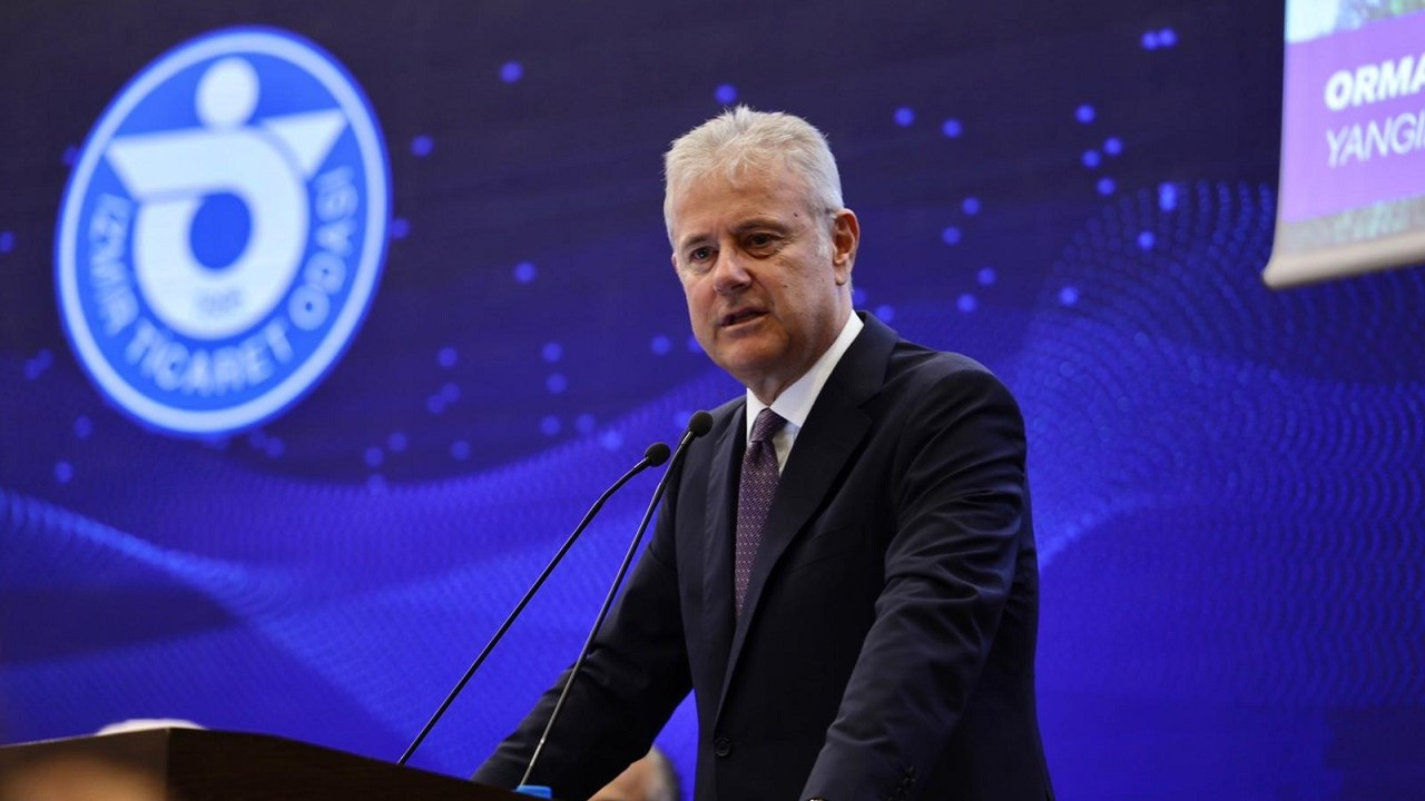 izto-baskani-mahmut-ozgener-uretkenlikteki-duraganlik-onemli-bir-tehdit-olusturuyor-xNPCE5eO.jpg