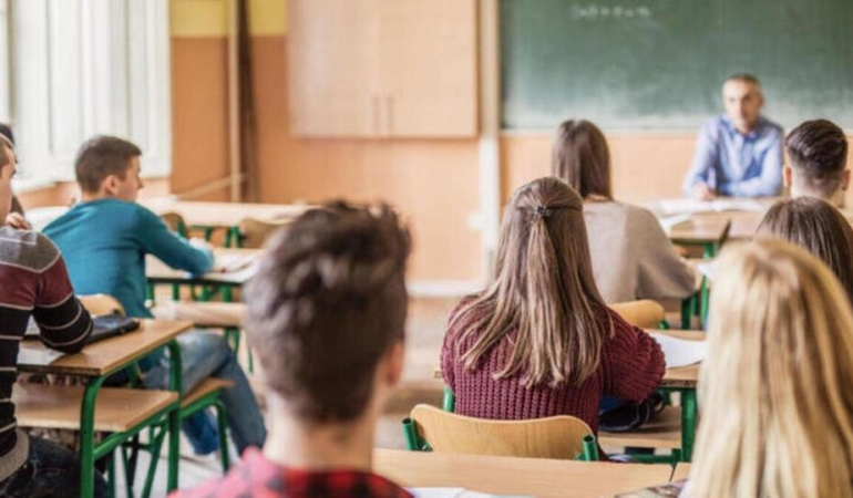 Özel okullardaki fahiş fiyat artışına düzenleme adımı