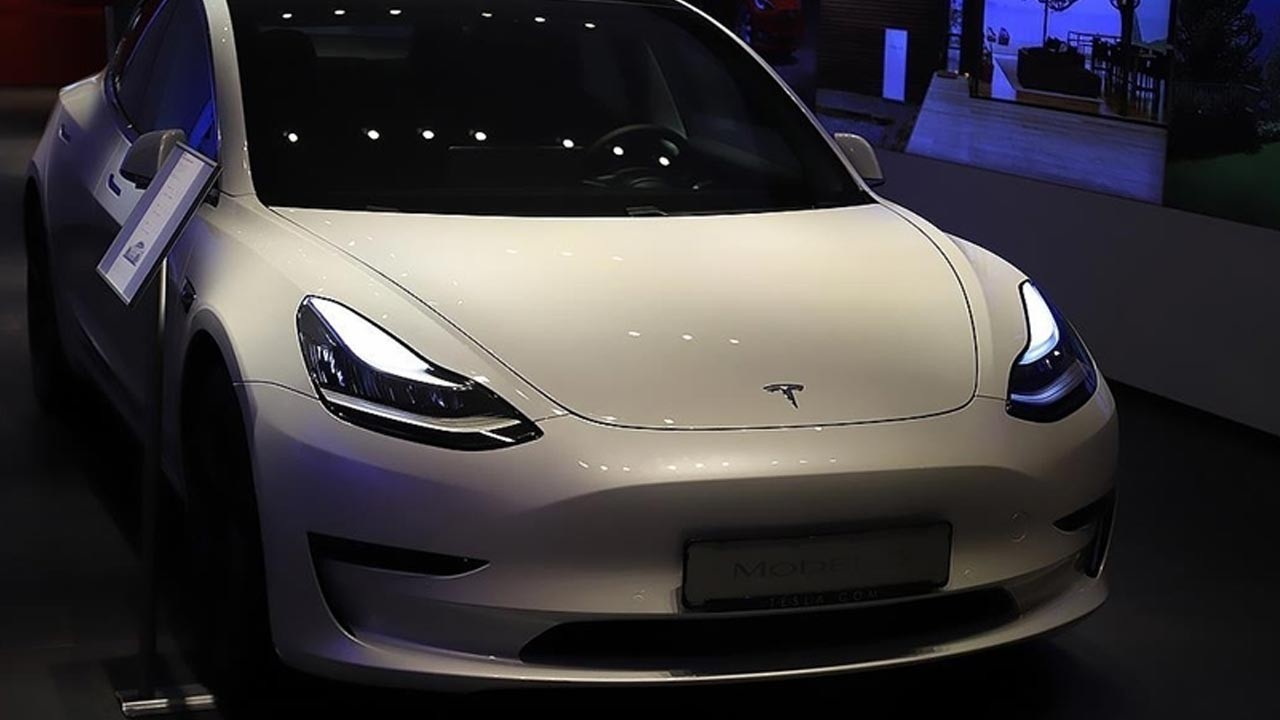 tesla-teslimatlarinda-buyuk-dusus-IvcqZr3m.jpg