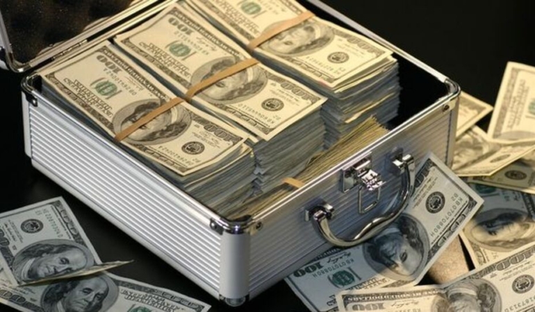 Trump, 92 milyar dolardan fazla yatırım yapılacağını açıkladı