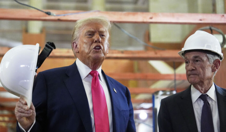 Trump, Fed’in inşaat projesinde incelemelerde bulundu