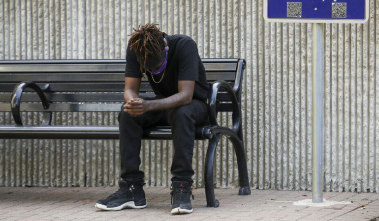 ABD’de işsizlik maaşı müracaatları 2 milyona yakın seyrediyor