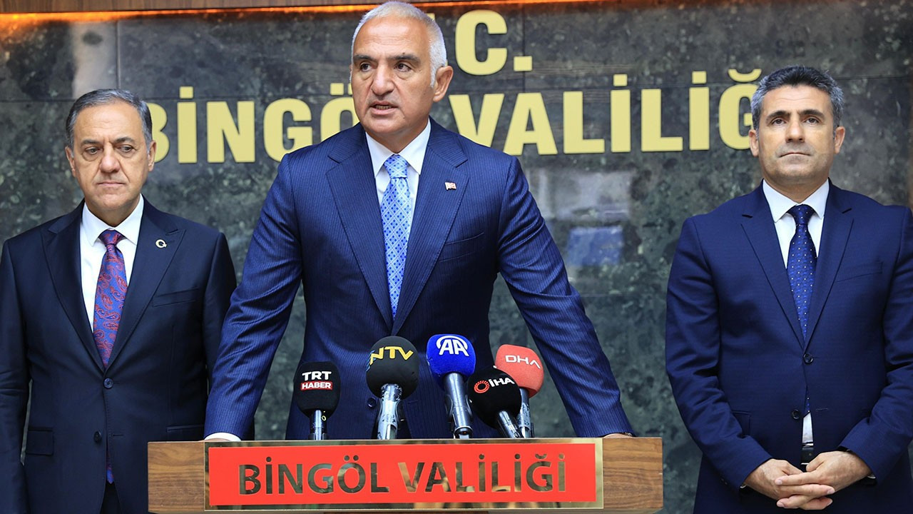 bakan-ersoy-turizmi-stratejik-dal-ilan-ettik-yeni-devirde-kentler-de-yarista-QjymRi1S.jpg