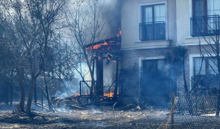 Çanakkale’de yangın büyüdü