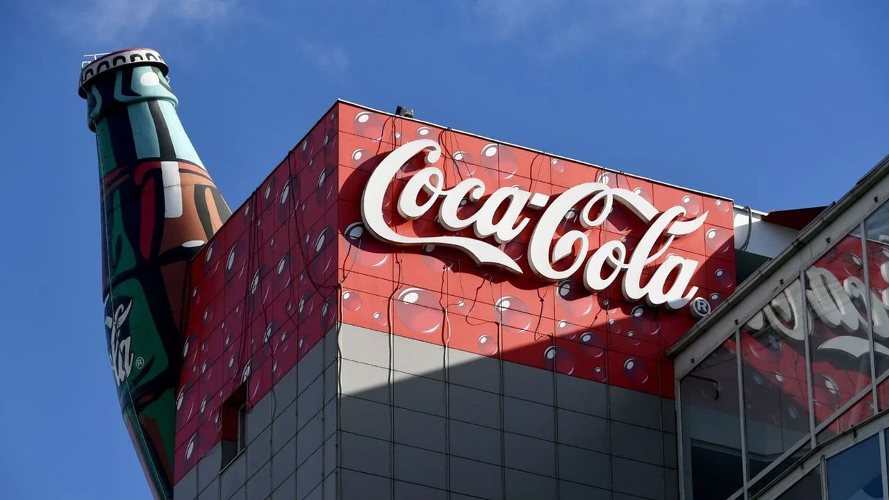 coca-cola-icecek-ikinci-ceyrekte-satis-hacmini-yuzde-47-artirdi-JKIbtlZT.jpg