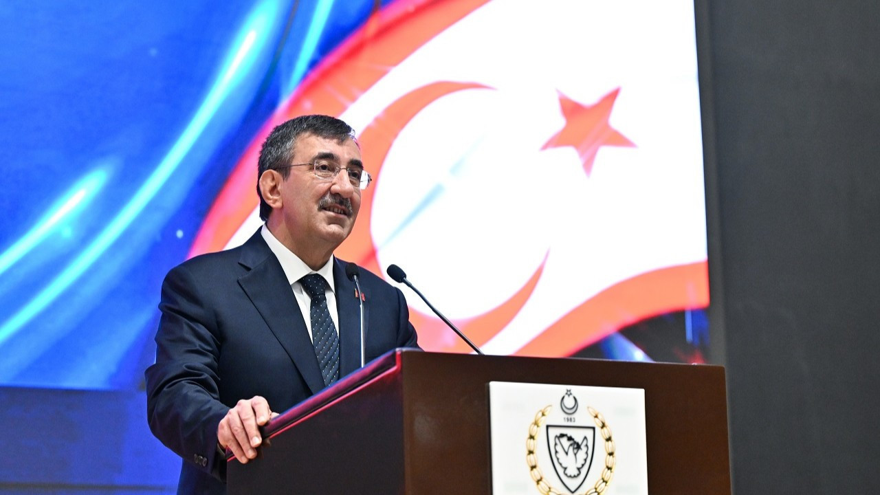 cumhurbaskani-yardimcisi-cevdet-yilmaz-turkiye-dijital-devlet-hizmetlerinde-avrupanin-onunde-KX1eT1dv.jpg
