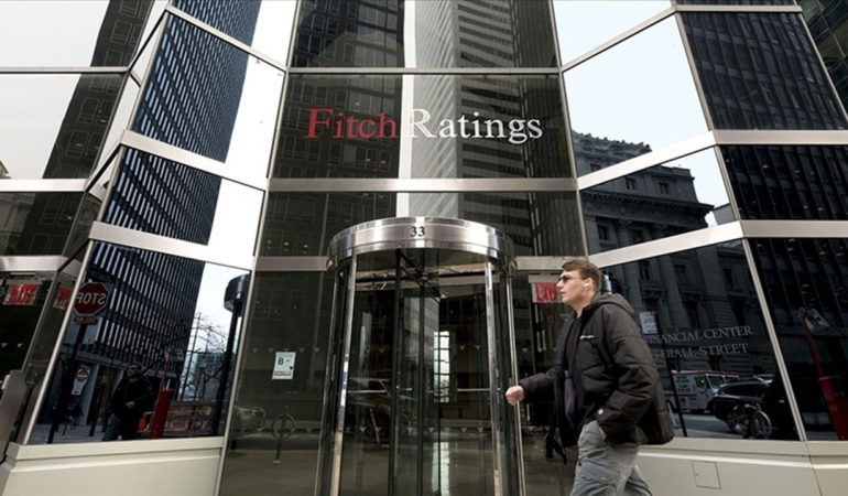 Fitch, Türk Telekom’un kredi notunu yükseltti