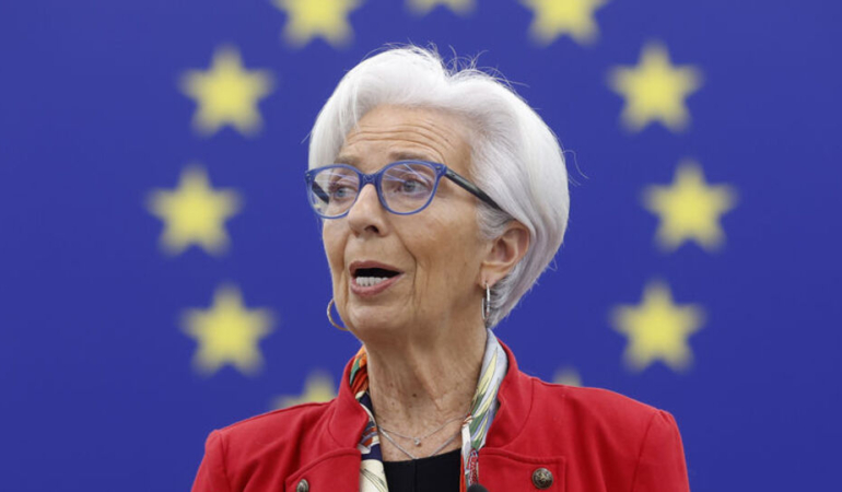 Lagarde: Euro Bölgesi potansiyeline geri dönüyor