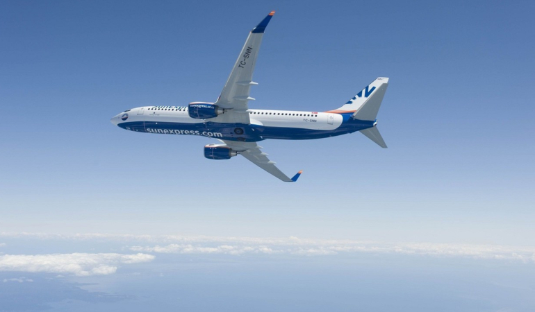 SunExpress yaz dönemini ileri tarihlere taşıyor