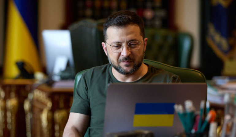 Zelenskiy: Acil bir ateşkes olmasını umuyoruz