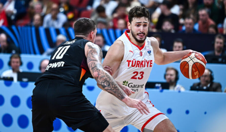 12 Dev Adam Avrupa ikincisi