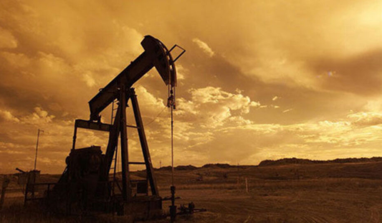 ABD’nin ticari ham petrol stokları beklentiyi aştı