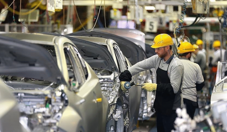 Ağustosta en fazla ihracat otomotivden: 2,7 milyar dolara ulaştı