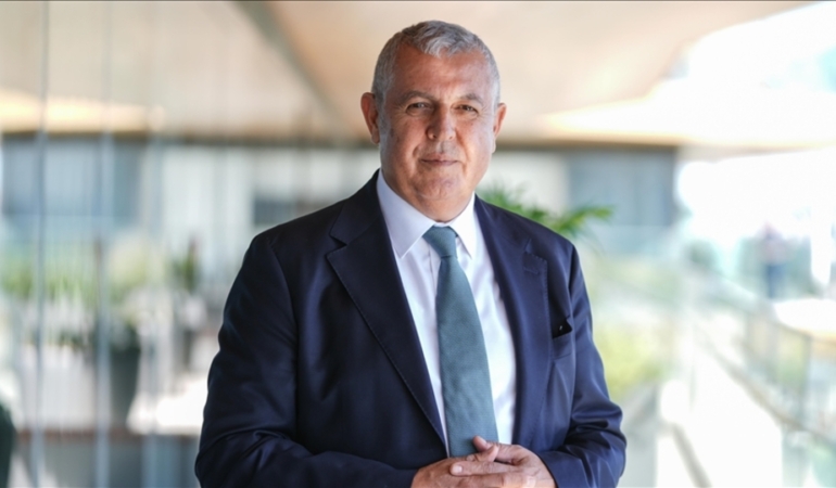 Kibar Holding’te halka arz gündemi