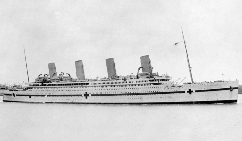 Titanik’in kardeşi Ege’de batmıştı: Zorlu operasyonla değerli eşyalar çıkarıldı