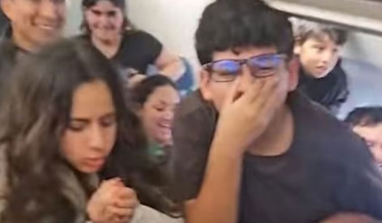 10 santimlik ‘yolcu’ uçağa 2 saat rötar yaptırdı