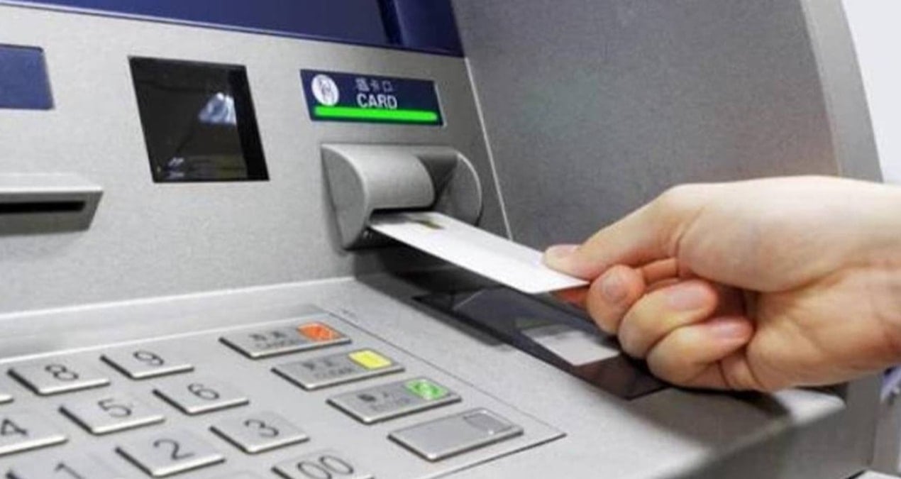 207-yillik-bankacilik-aliskanligi-degisiyor-EGj2Oanz.jpg