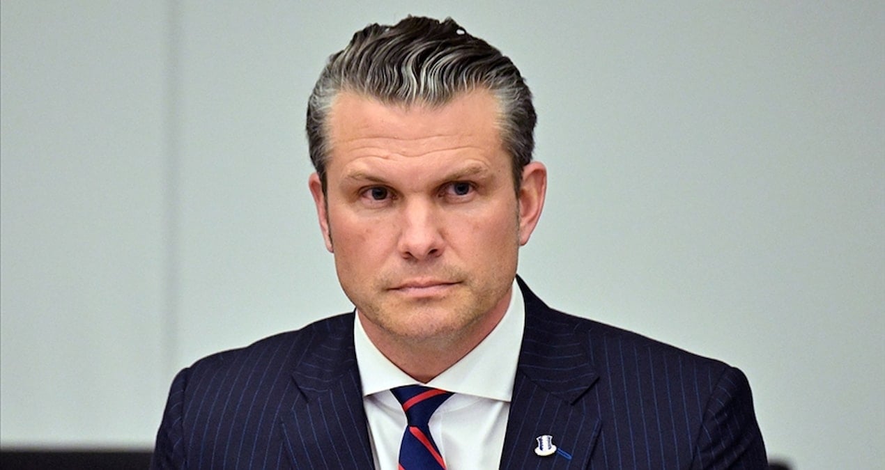abd-savunma-bakani-hegsethin-ucaginda-korku-dolu-anlar-h7TwAgsK.jpg