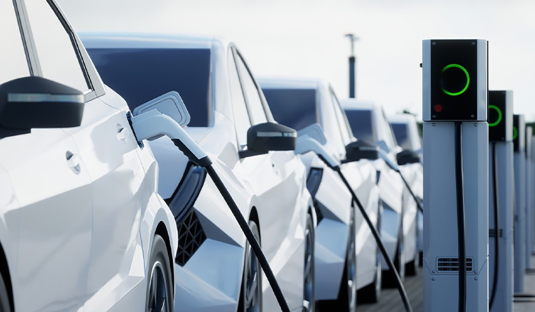 Akaryakıtlı ve dizel araba satışları düşüyor, elektrikli ve hibrit yükseliyor