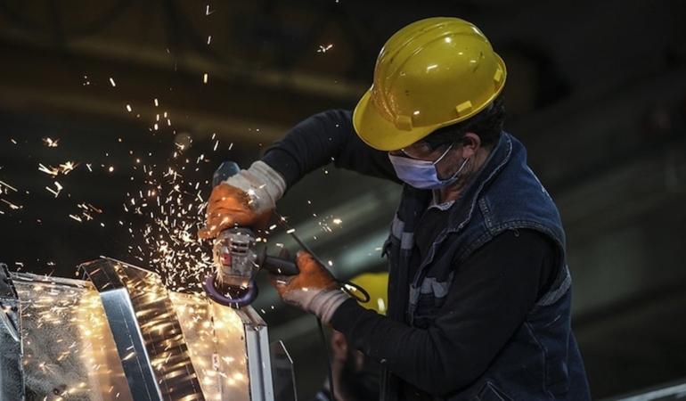 Almanya’da fabrika siparişleri zayıf dış taleple azalıyor